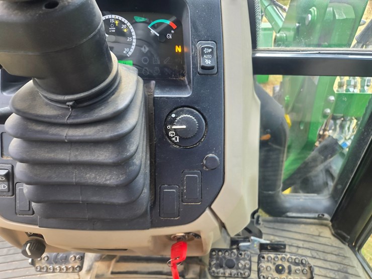 2023-john-deere-fc12e-image-52