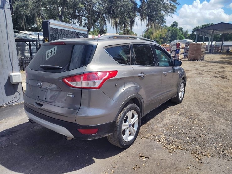 2014-ford-escape-image-4