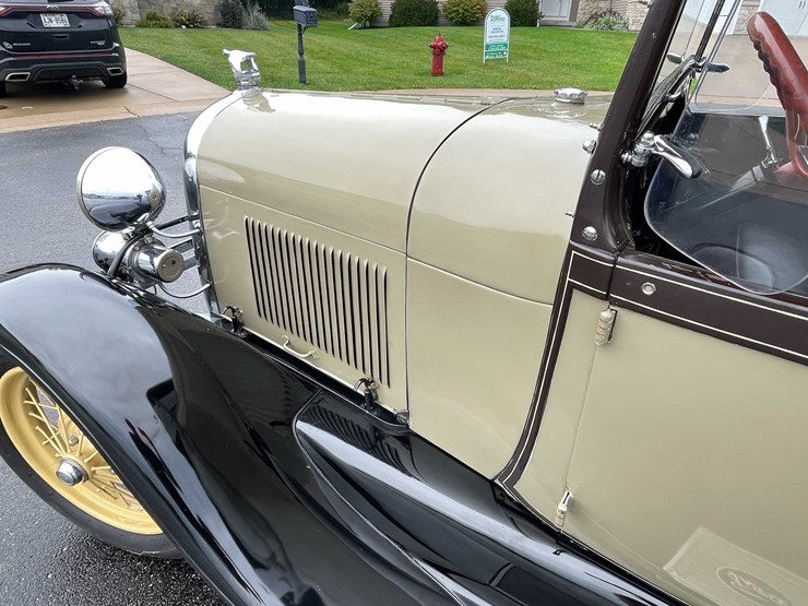 1928-ford-model-a-image-14