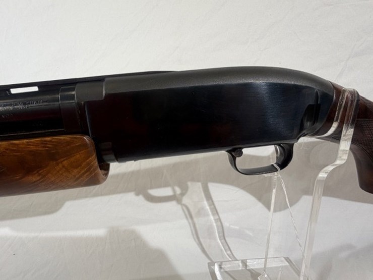 #12-•-winchester-model-12-shotgun-image-10