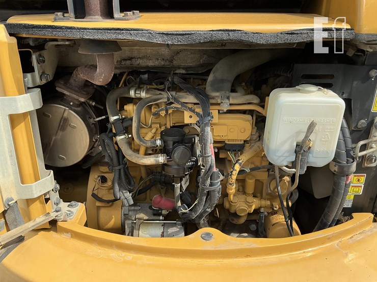 2016-caterpillar-304e2-cr-image-14