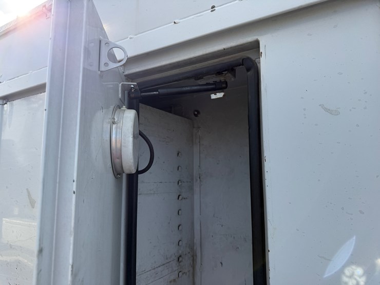 2013-international-durastar-4300-image-36
