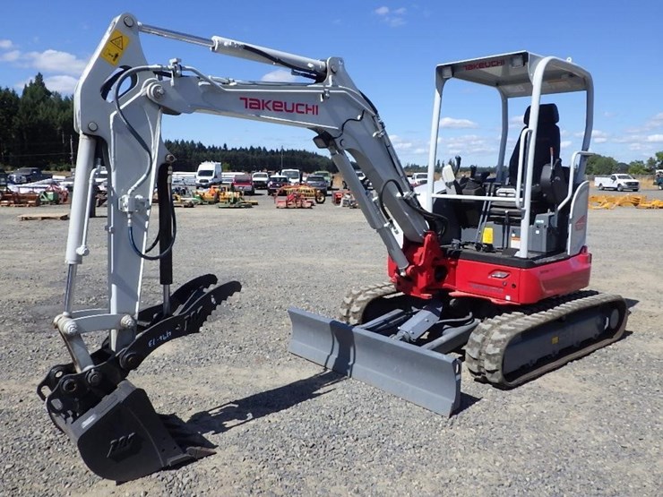takeuchi-tb335r-image-1