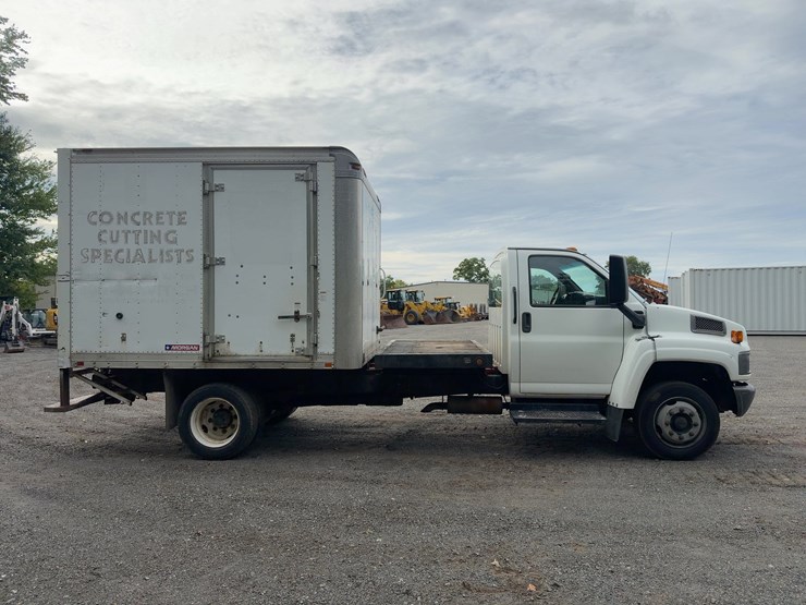 2007-gmc-c5500-s/a-box-truck-image-6