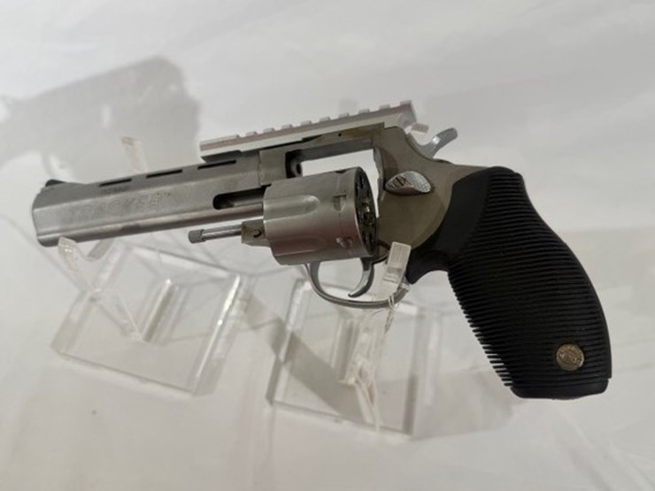 #20-•-taurus-tracker-revolver-image-30