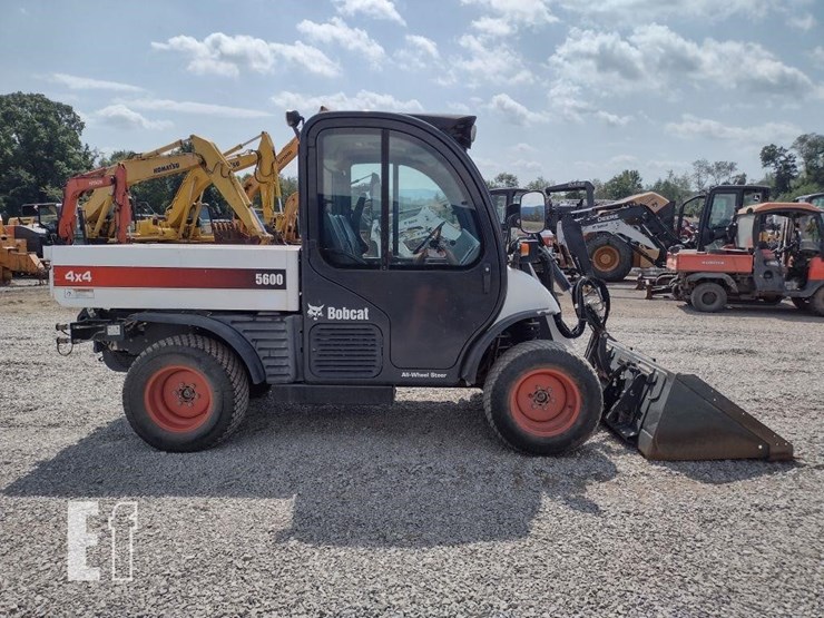 2021-bobcat-toolcat-5600-image-3