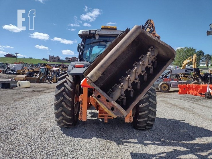 new-holland-ts115a-image-4