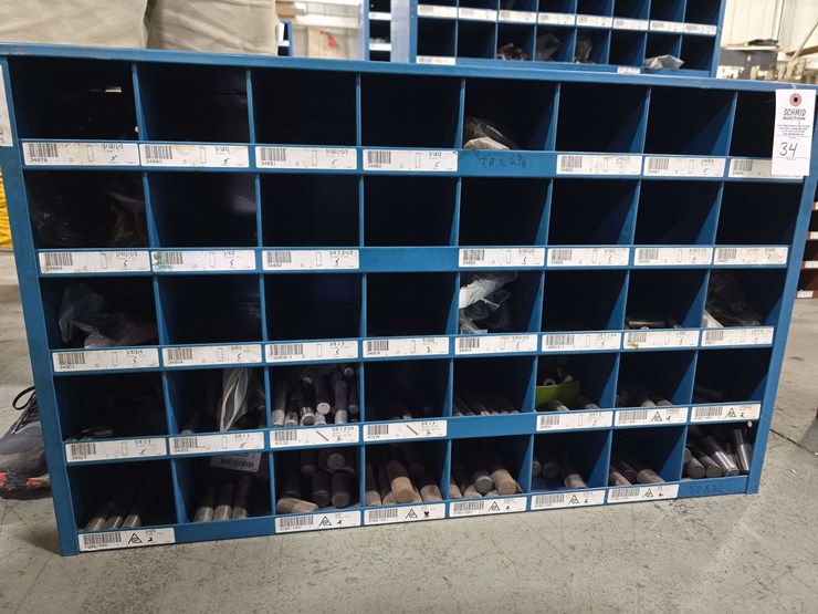 hd-5x8-organizer-with-dowel-pins,-shoulder-bolts,-and-flathead-bolts,-35''-x-21''-tall-image-7