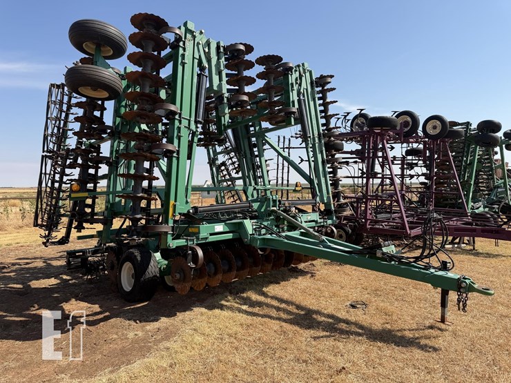great-plains-4000tt-image-2