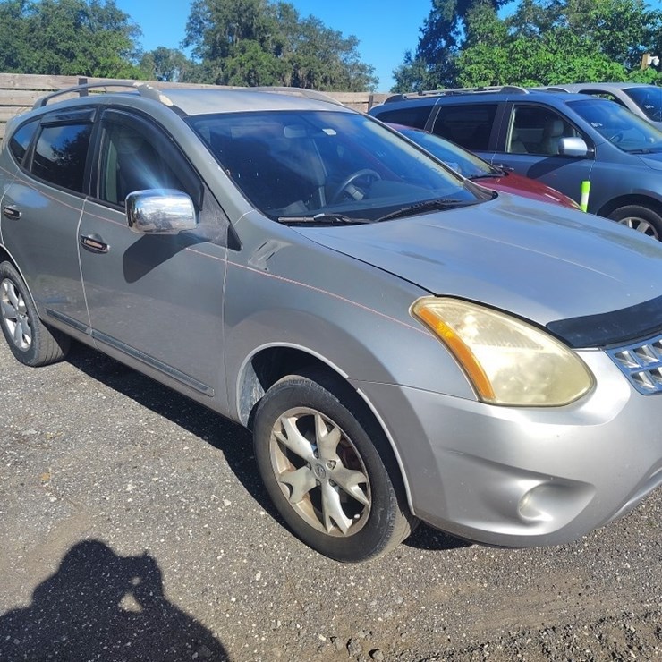 2011 NISSAN ROGUE