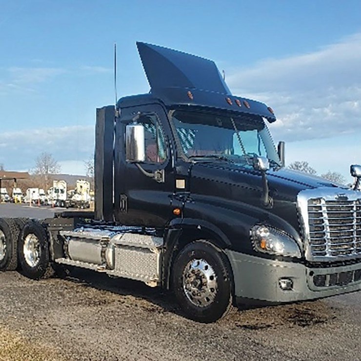 2020 FREIGHTLINER CASCADIA 125
