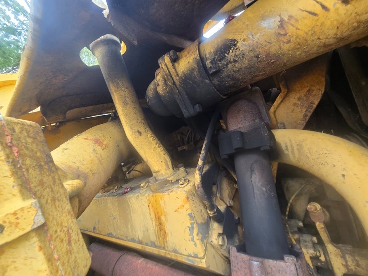 caterpillar-621-image-19