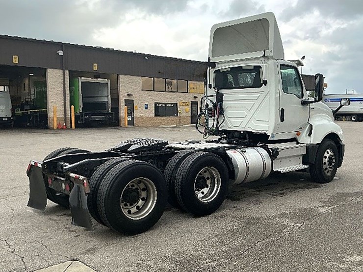 2019-international-lt-image-2