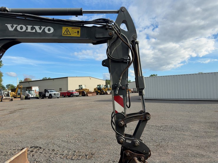 2013-volvo-ecr58d-image-10