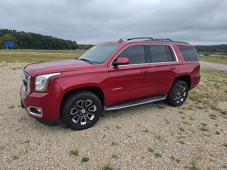 2015-gmc-yukon-image-3