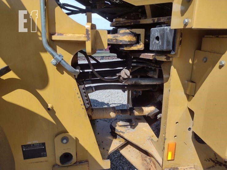 2006-caterpillar-930g-image-22
