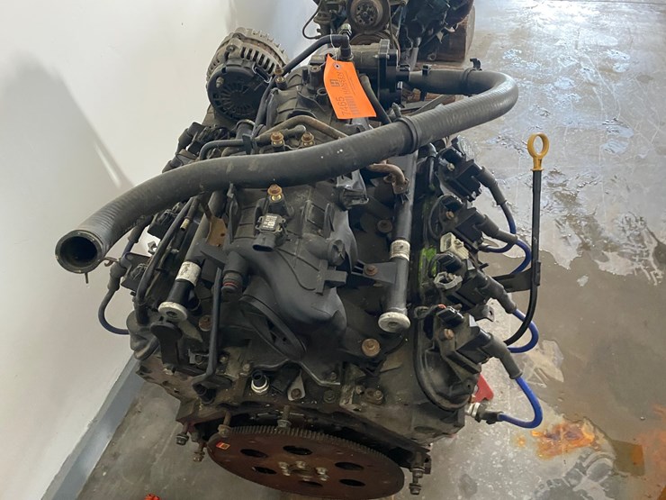 #17465-•-2004-chevy-6.0l-v8-engine-(arpin,-wi)-image-8