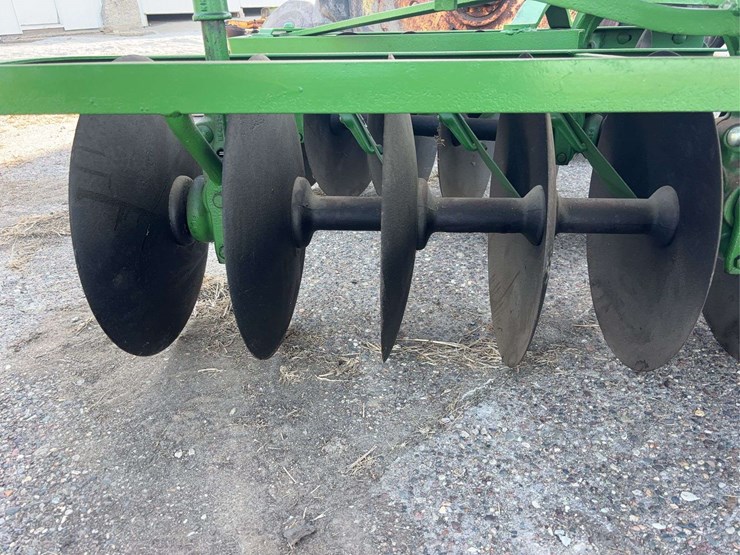 john-deere-three-point-disc-image-17