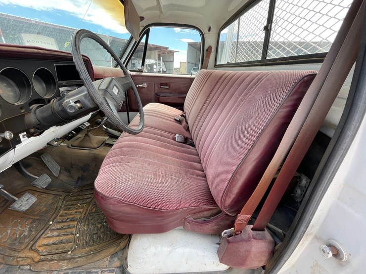 #1057-•-1986-chevrolet-ck10-(has-nm-title)-(on-site-in-las-cruces,-nm)-image-20
