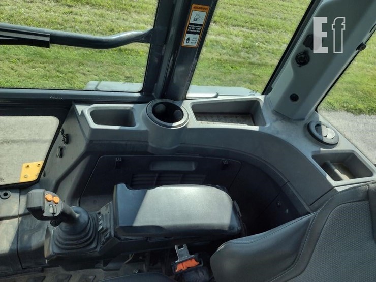 deere-544-p-tier-image-8