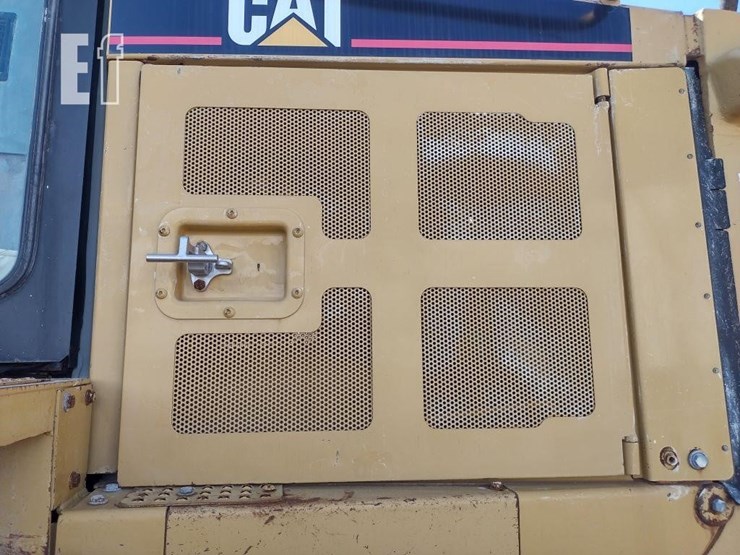 2004-caterpillar-d6r-xl-image-38