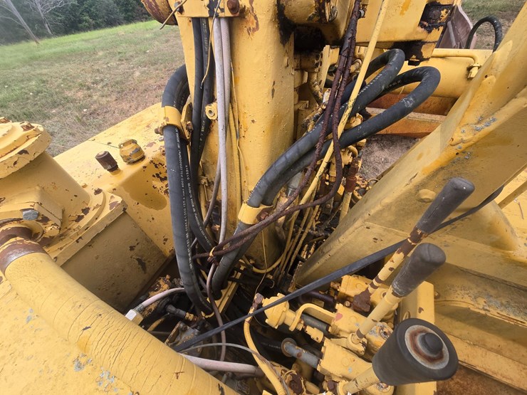 caterpillar-621-image-39