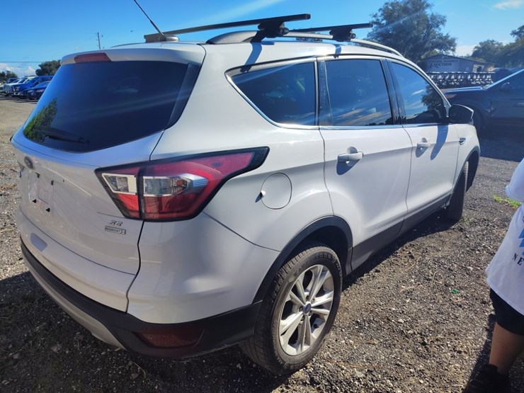 2017-ford-escape-image-4