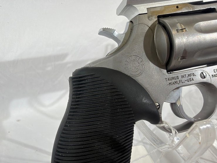 #20-•-taurus-tracker-revolver-image-22