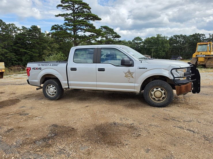 2016-ford-f150-image-16