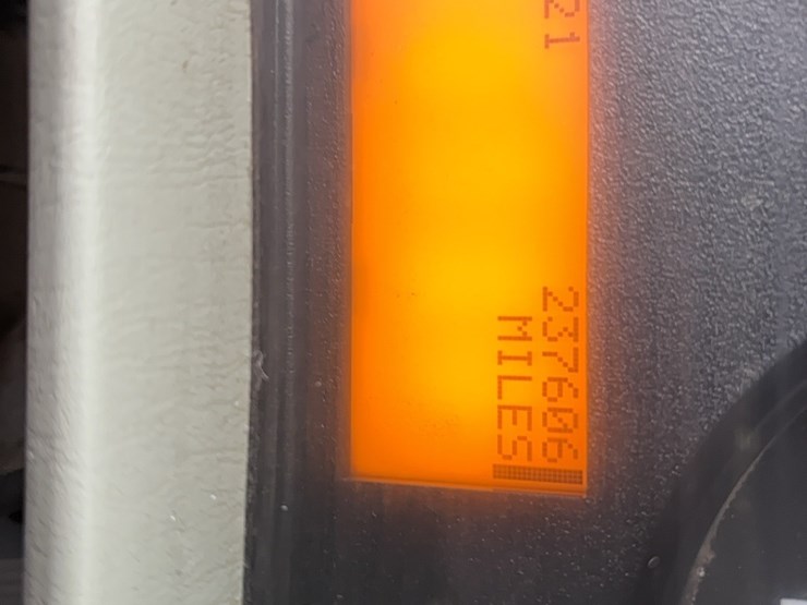 2016-international-durastar-4300-image-16