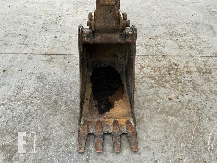 2019-deere-60g-image-11