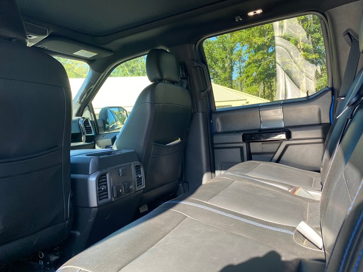 2018-ford-f150-image-36