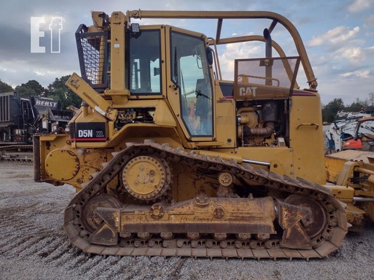 2006-caterpillar-d5n-xl-image-28