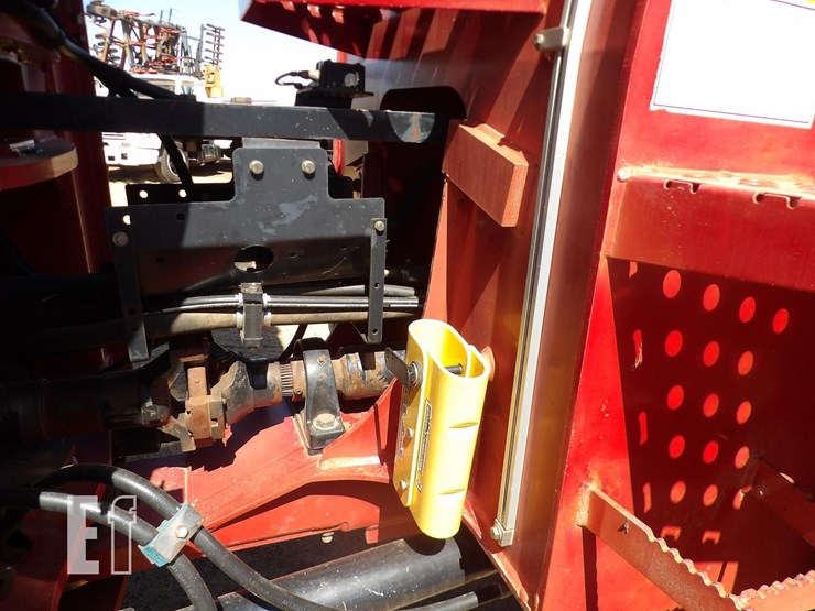 2009-case-ih-steiger-385-image-23