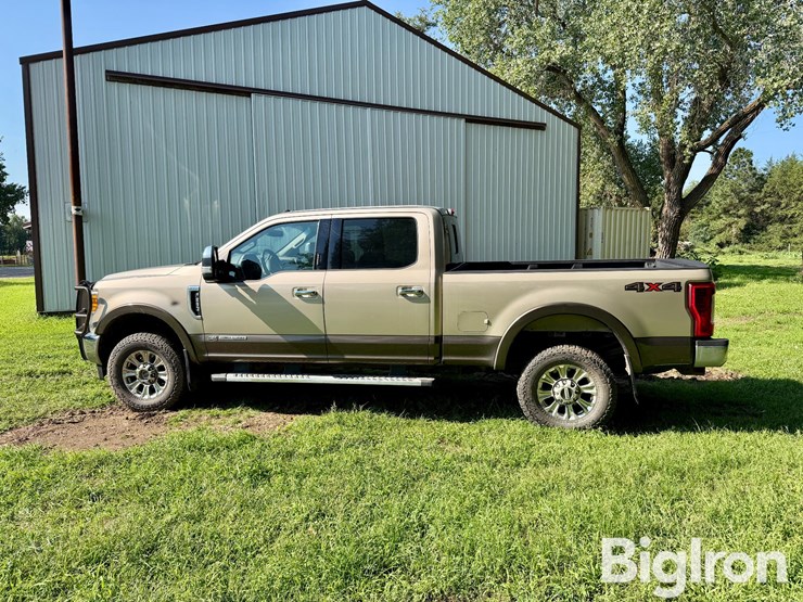 2017-ford-f350-image-8