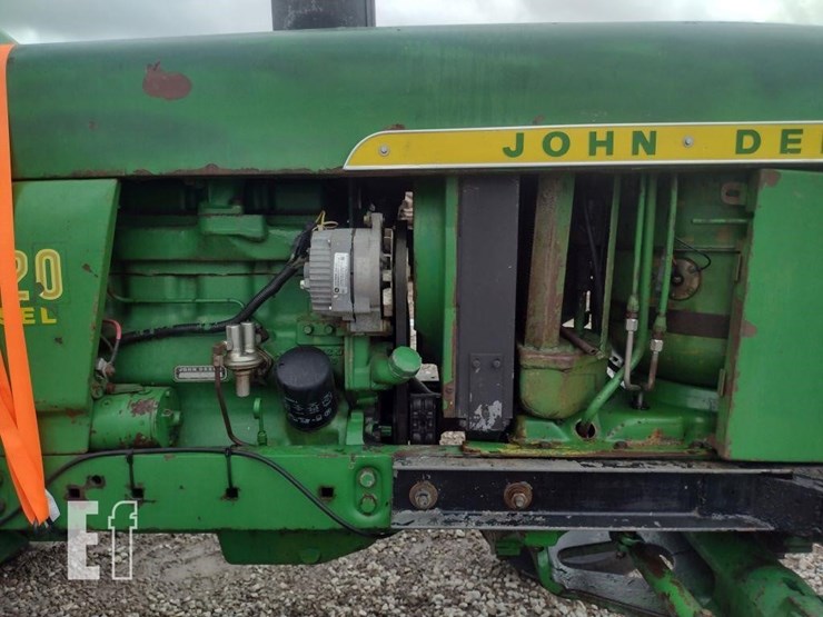 john-deere-2520-image-27