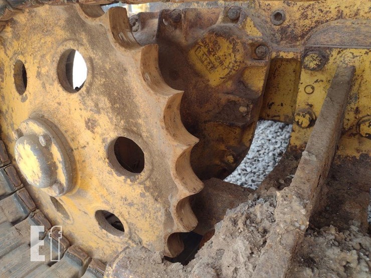 komatsu-d20p-image-24