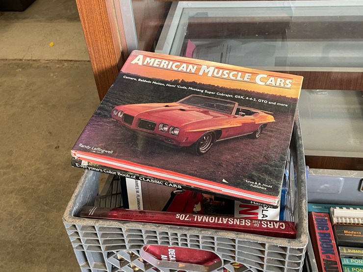 #1061-•-car,-textbooks,-shop-manuals-(on-site-in-las-cruces,-nm)-image-19