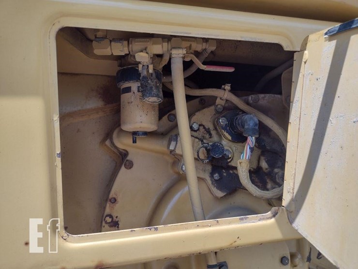 2002-caterpillar-d5m-lgp-image-36