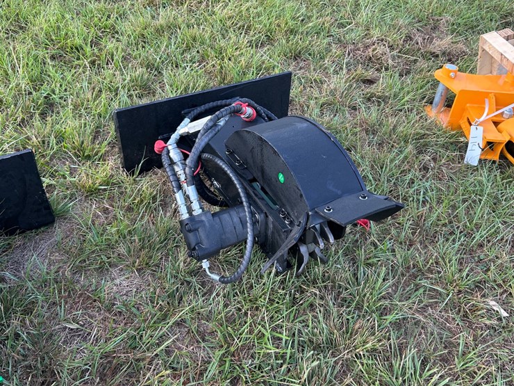 #115-•-mini-skid-steer-stump-grinder-image-4