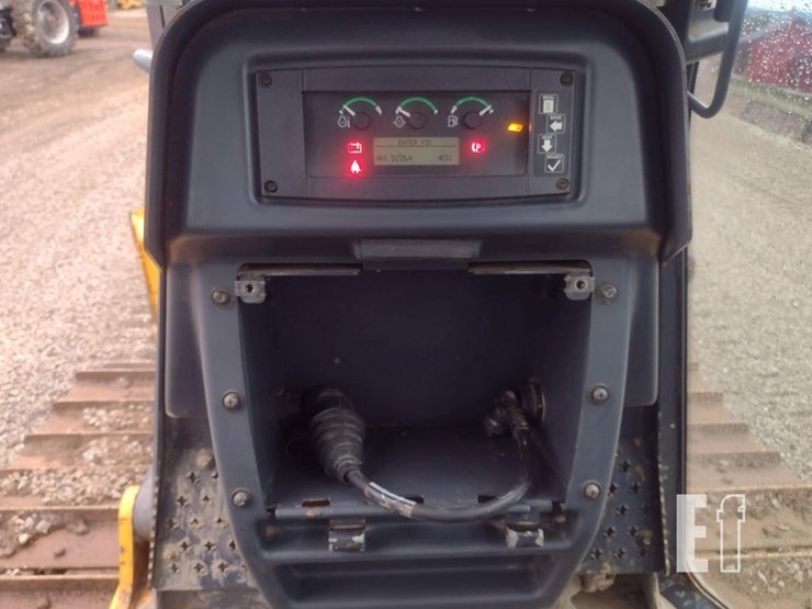 2015-deere-700k-xlt-image-7
