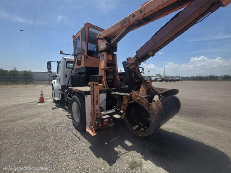2018-freightliner-m2-106-image-6