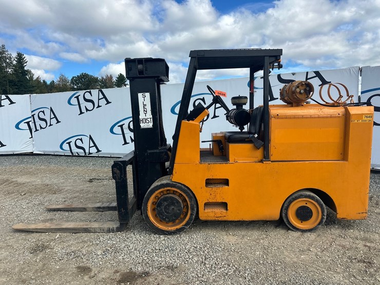 #5628-•-forklift-image-2
