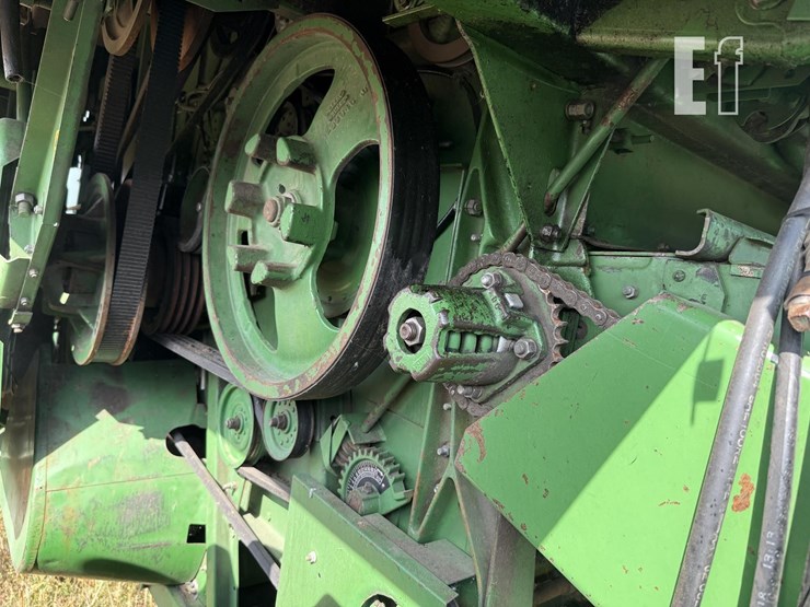 1983-john-deere-8820-image-20