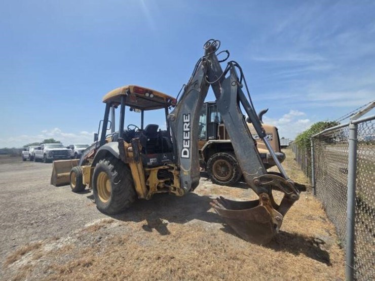 2015-deere-310sk-image-5