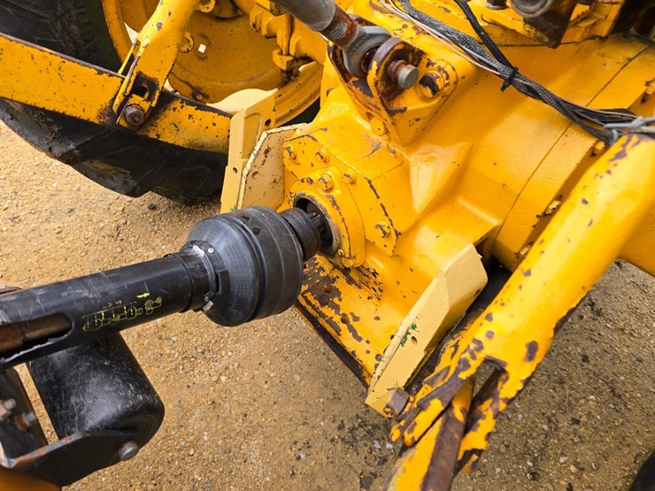 #2039-•-john-deere-tractor-image-15