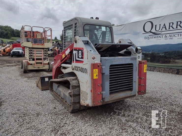2019-takeuchi-tl8-image-33