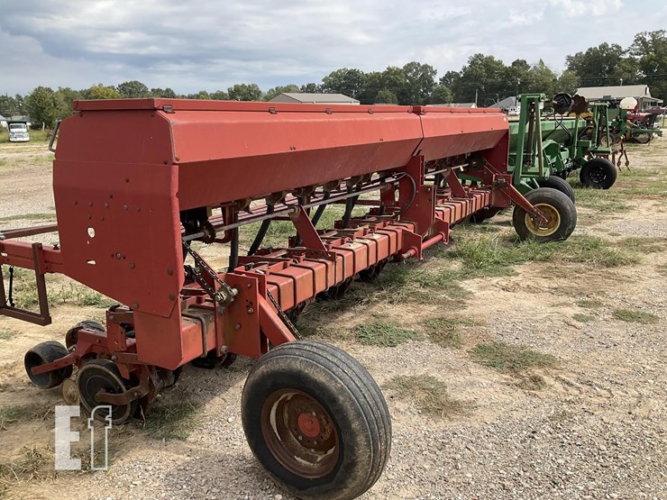 case-ih-5400-image-1