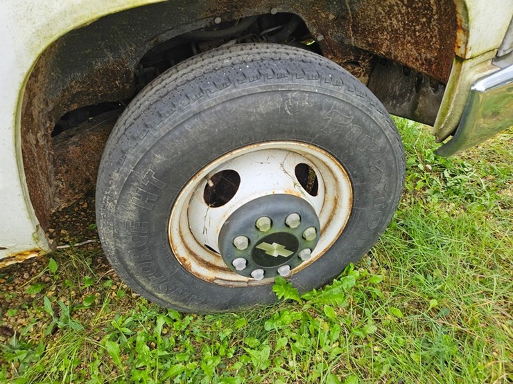 chevrolet-3500-image-33