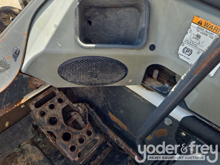 2016-bobcat-t590-image-51